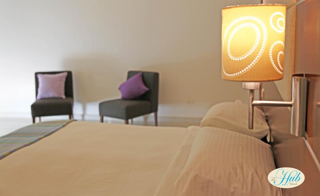 The Hub Hotel New England Ruang foto