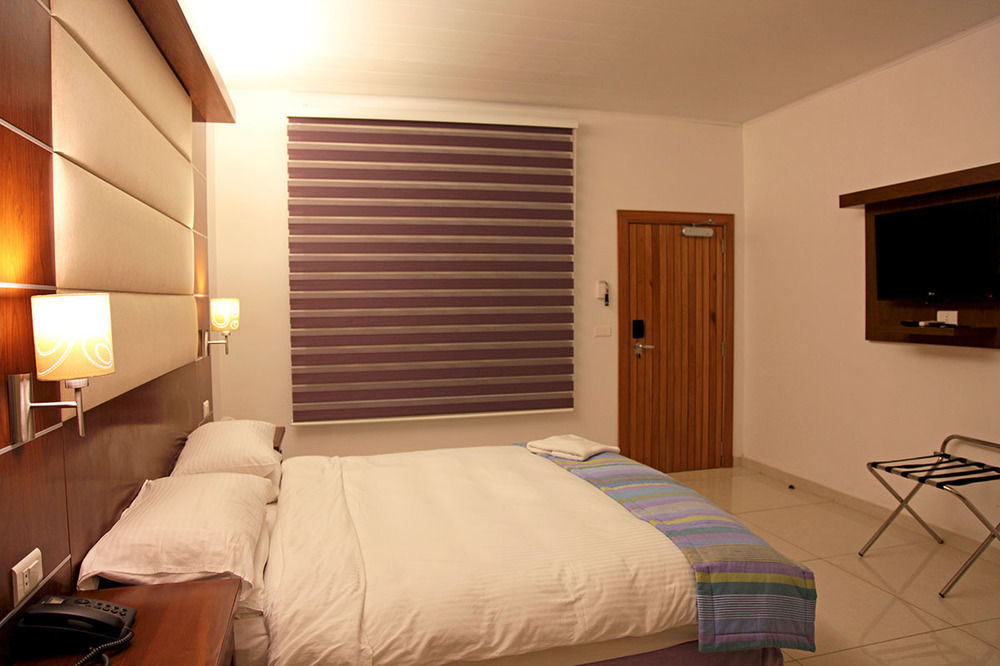 The Hub Hotel New England Bagian luar foto